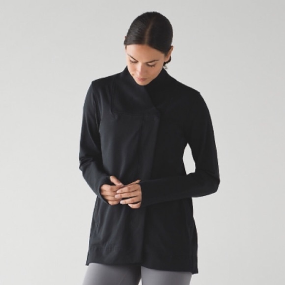 lululemon athletica Jackets & Blazers - LULULEMON Size 2 Belle Wrap Black Jacket Stretch